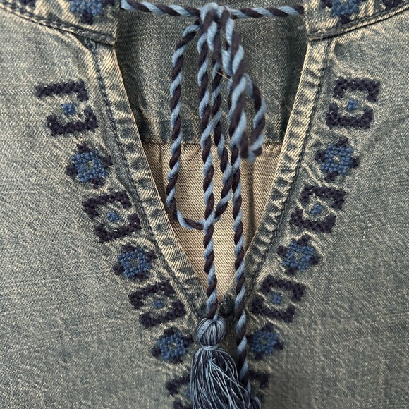 NWOT Southern Tide Chambray Denim Blue Peasant Blouse - Large - Picture 12 of 12